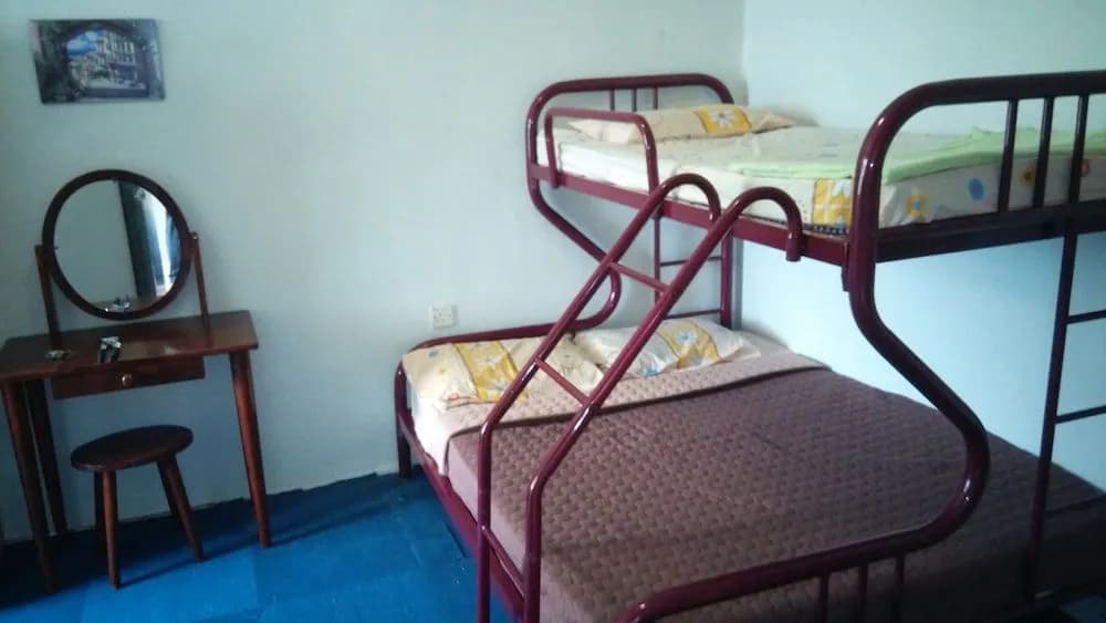 Pinang Beach Apartment at Bayu Emas - photo 3