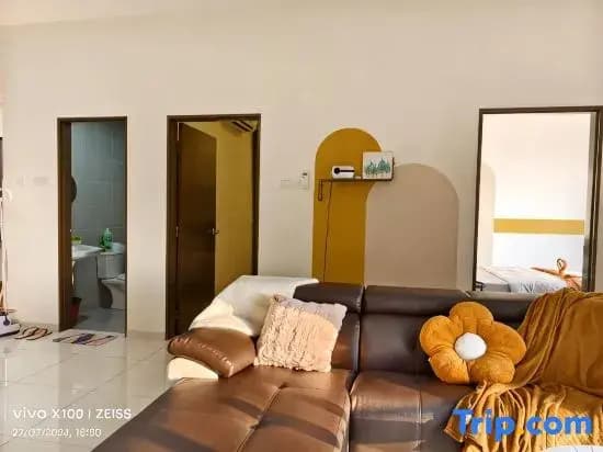 sp13a Netflix 6pax 2park kelab Rahman putra Sungai buloh - photo 8