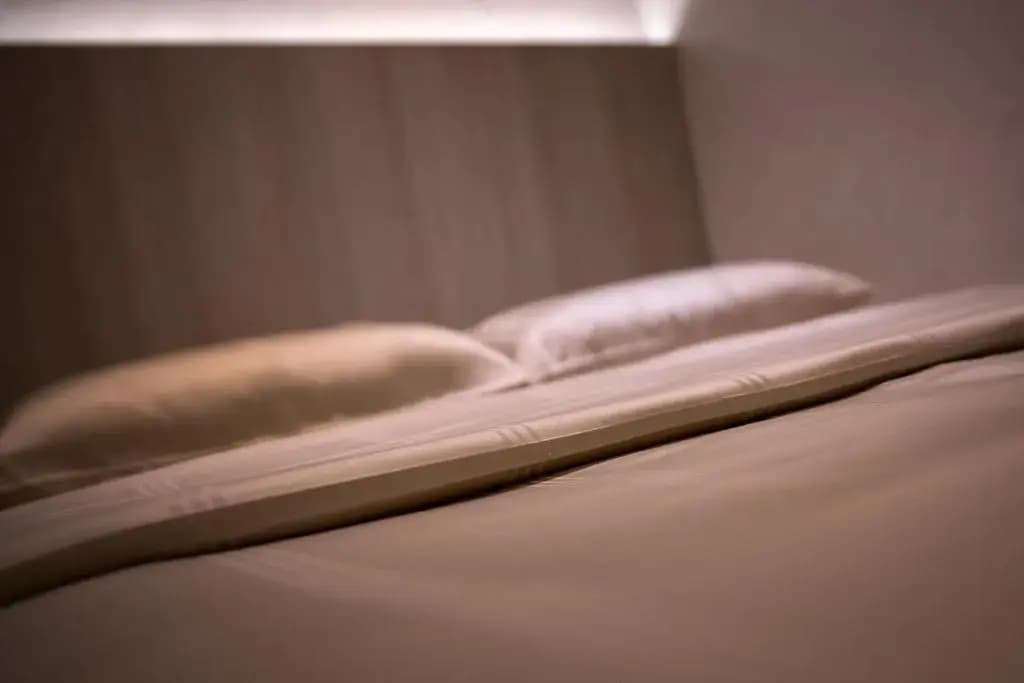 Lovely 1-bedroom condo with pool - photo 3