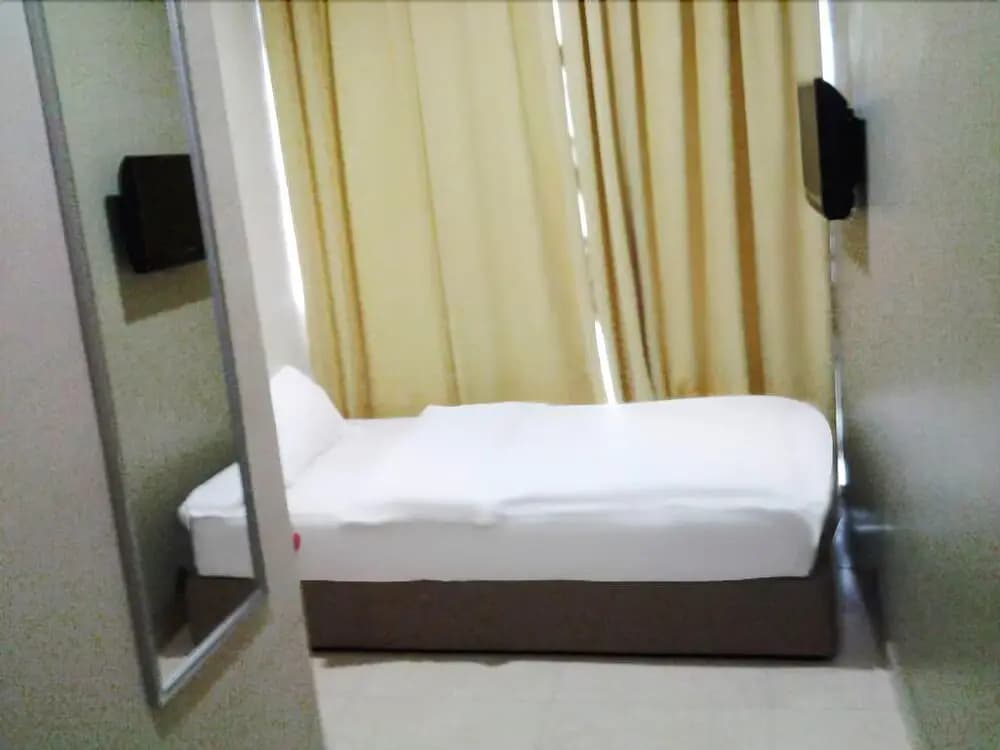 Place2Stay Hotel - photo 3