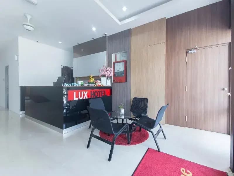 OYO 772 Lux Hotel - photo 16