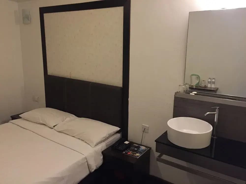 Le Hotel - photo 8