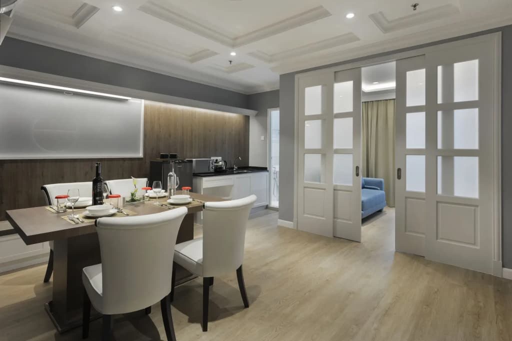 The Granite Luxury Hotel - photo 21