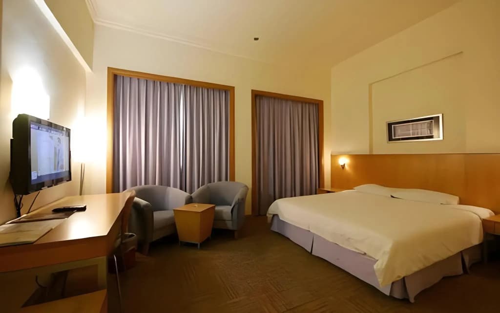 Premier Hotel - photo 18