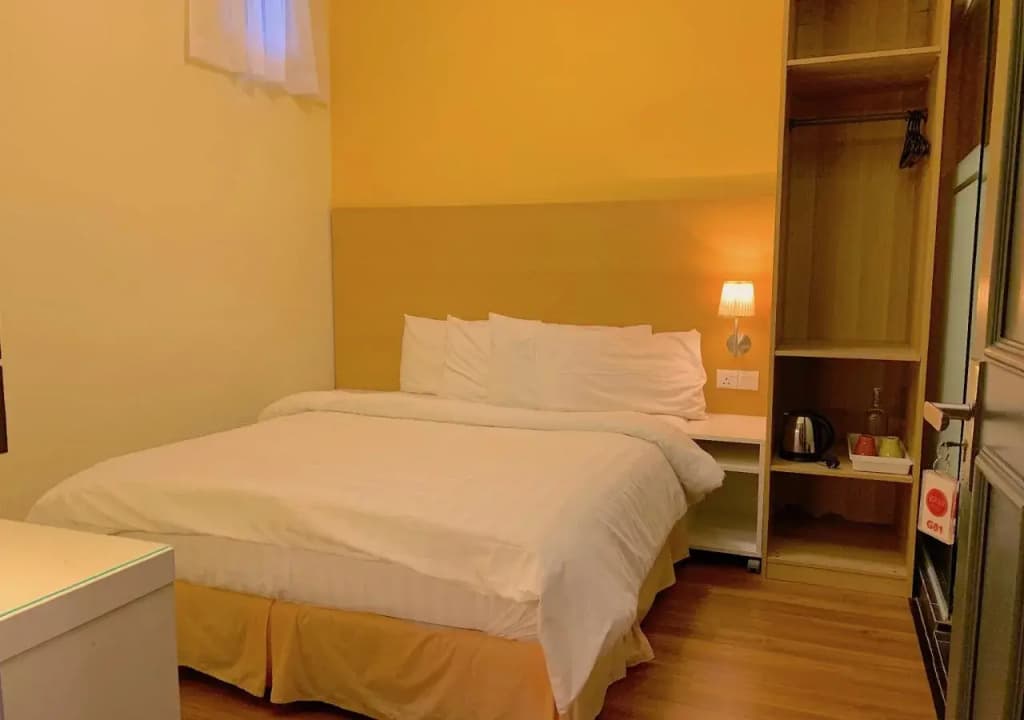 iStay Hotel - photo 5