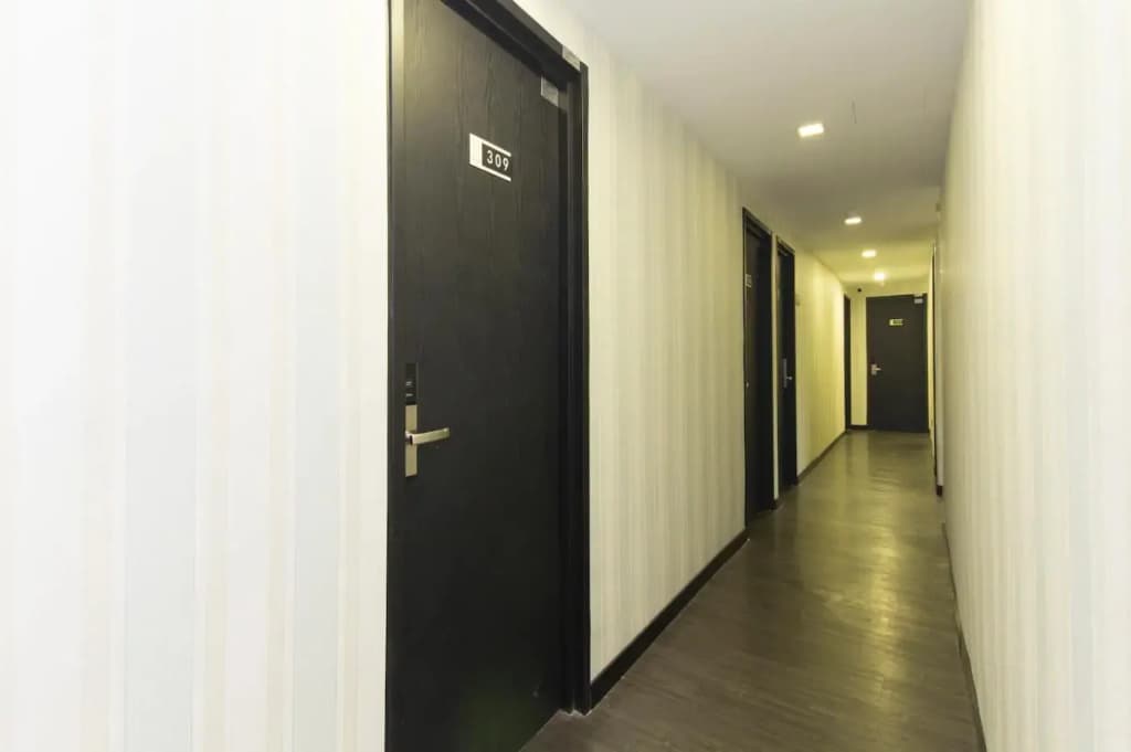 S Hotel - photo 11