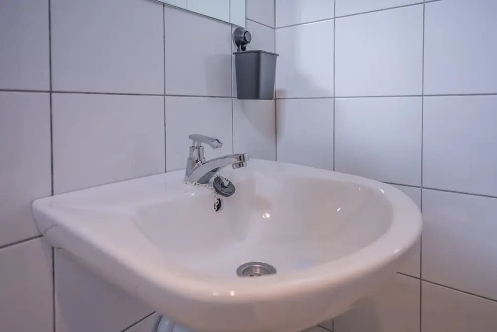 Oyo Home 89575 Elegant 3br Imperio Professional Suite - photo 8