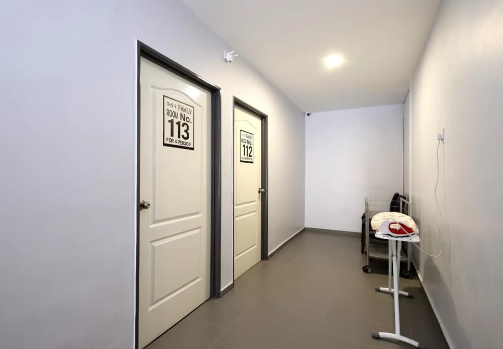 Bmw2 by OYO Rooms - photo 10