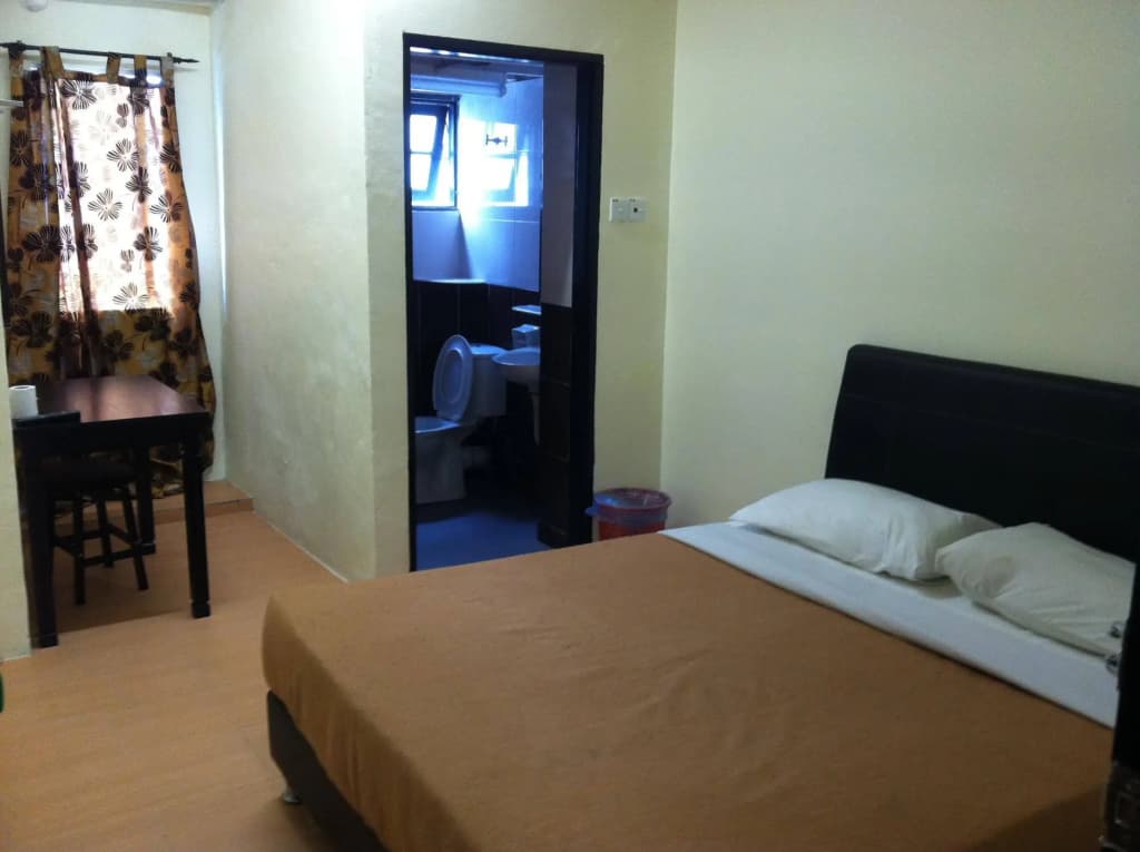 Camlodge Budget Hotel - photo 2