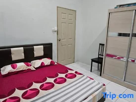 Mem's Homestay Haziiq Jaya - photo 1