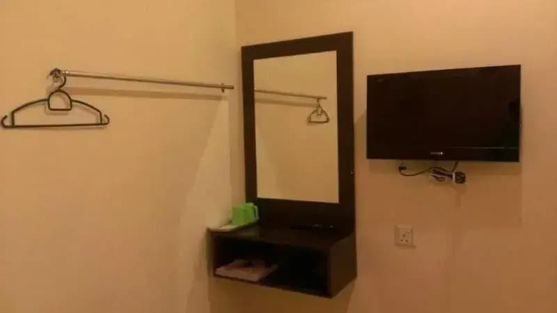 The Island Hotel - photo 9