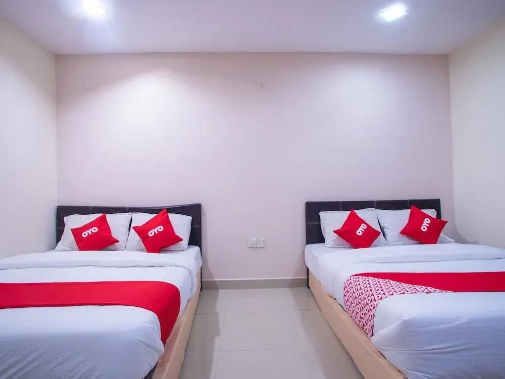 OYO 44010 Royals Star Hotel - photo 4