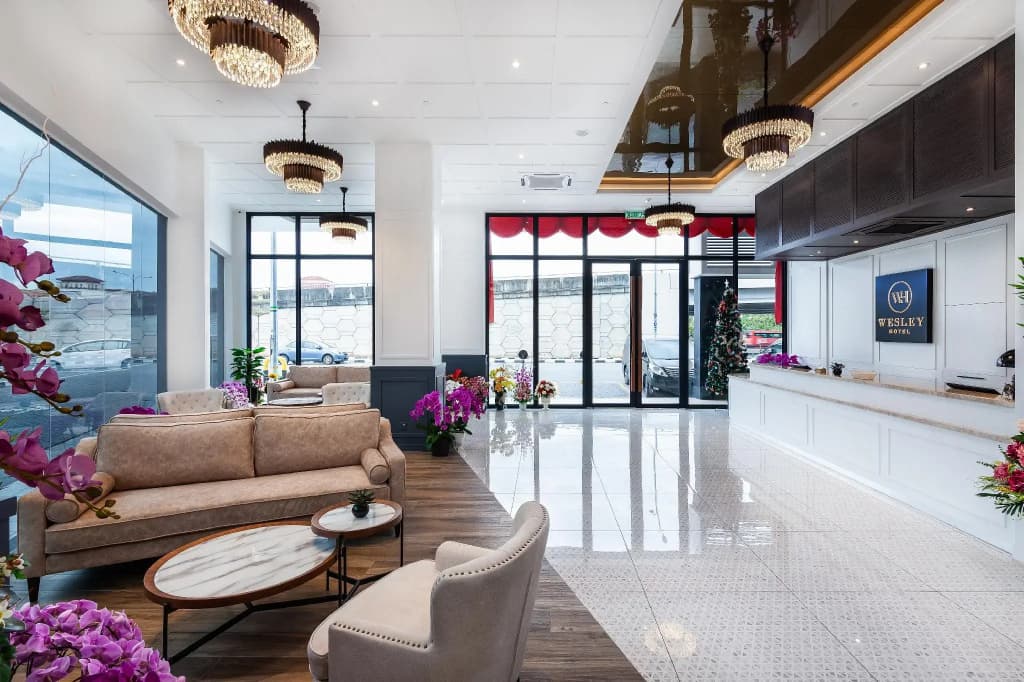 Wesley Hotel - photo 2