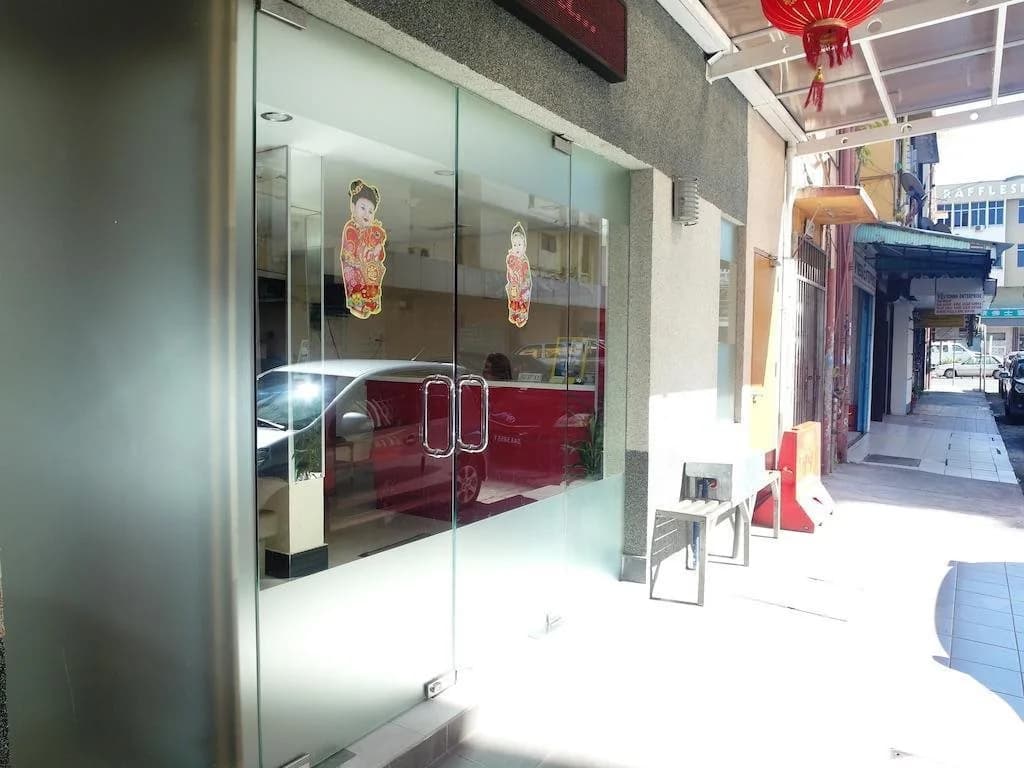 KK Crystal Hotel - photo 10