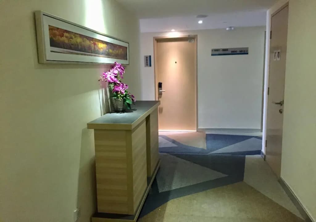City Comfort Hotel - photo 13