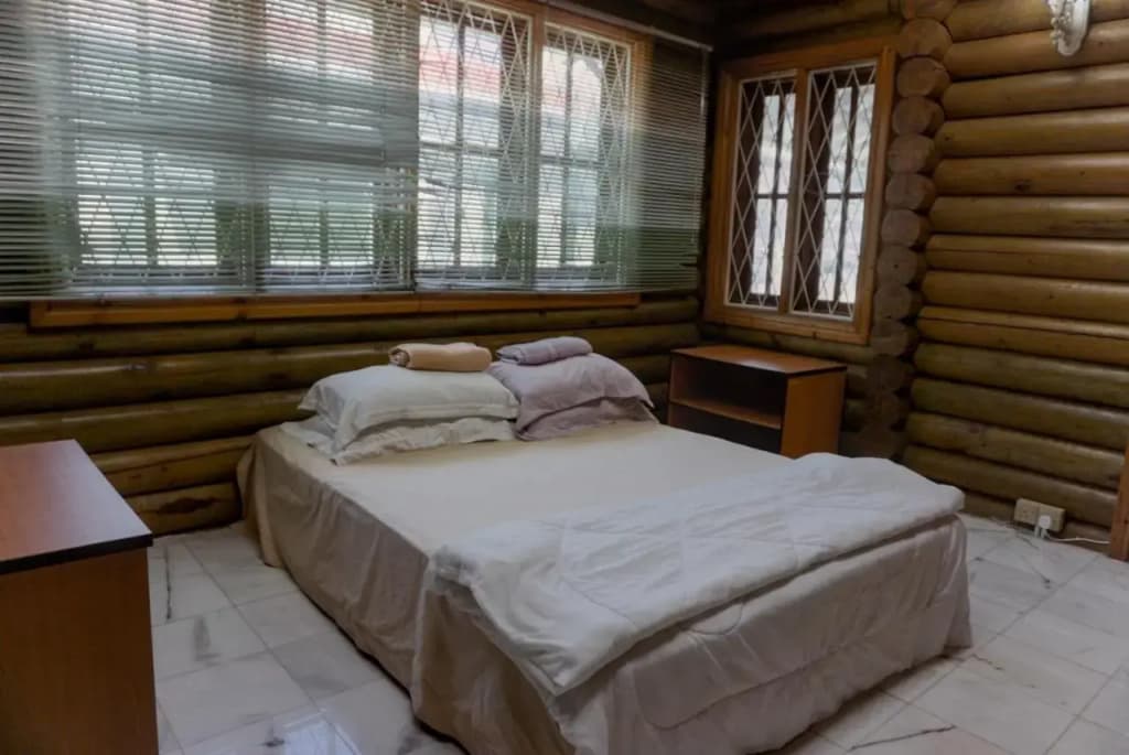 Log Cabin House - photo 2