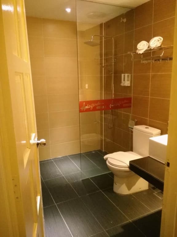 Grand Ct Hotel - photo 6