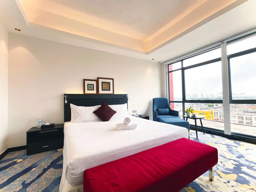 Bespoke Hotel Puchong - photo 4