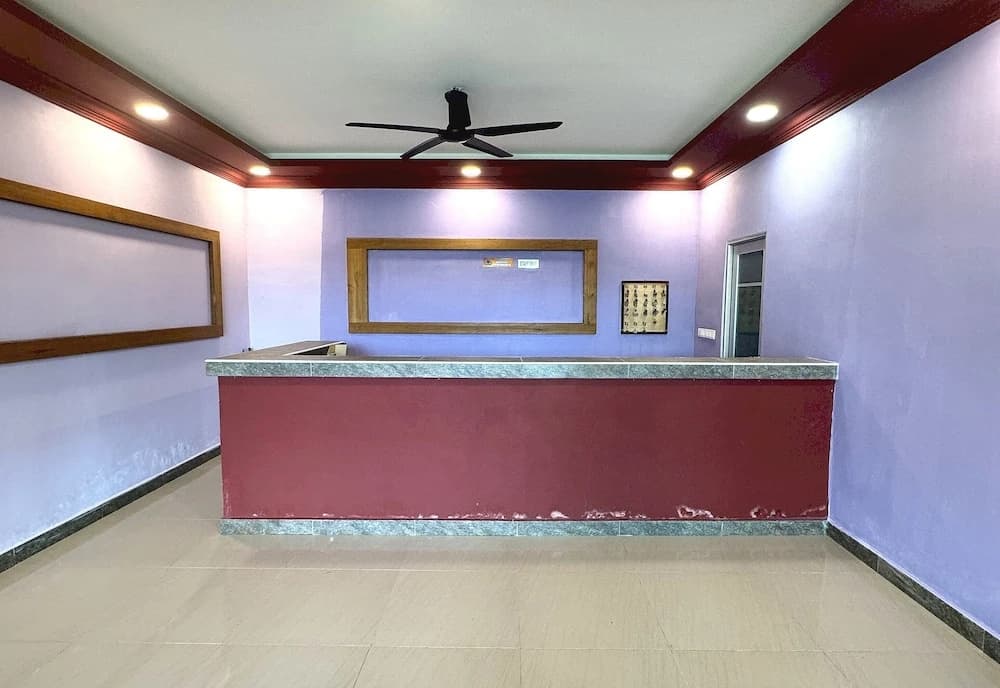 Capital O 90949 Pelangi Beach Resort Mersing - photo 1