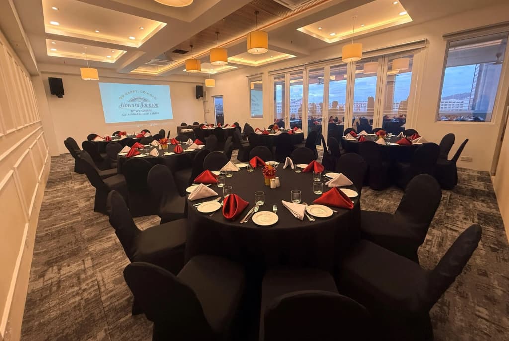 Howard Johnson by Wyndham Kota Kinabalu City Centre - photo 48