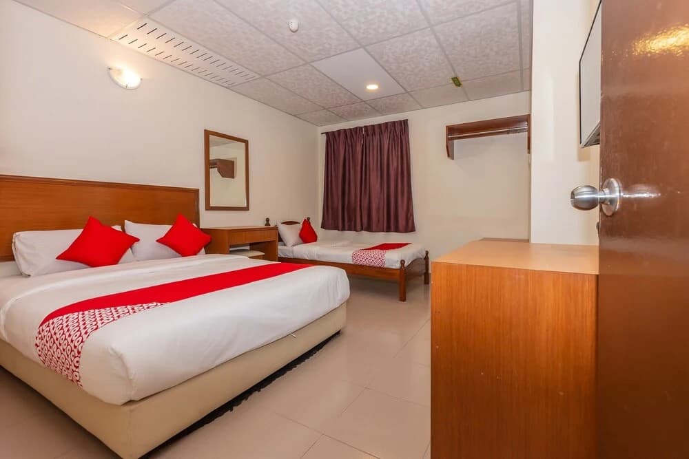 OYO 90893 Hotel 68 Kampung Lapan - photo 6
