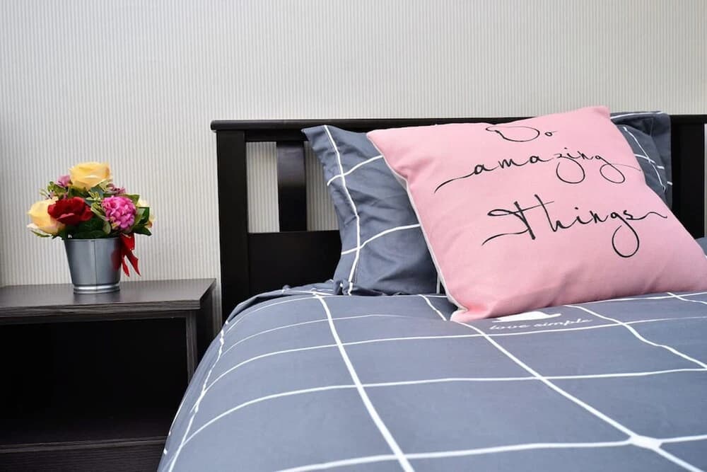 6-8 pax SetiaWalk 5min LRT Cozy Apartment Puchong - photo 5