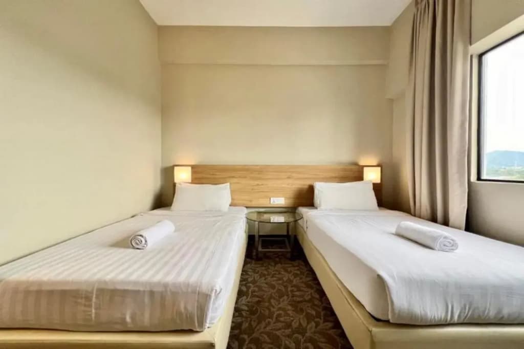 Kingston Hotel 10 at Bukit Jalil - photo 4