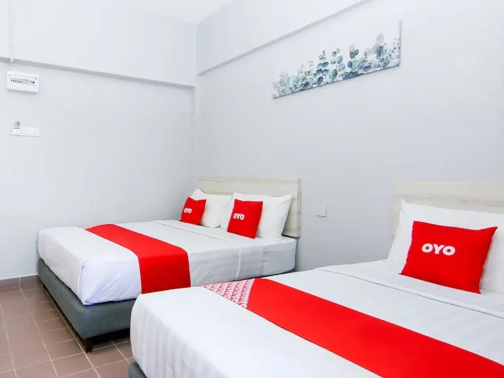 Lotus Inn Hotel by OYO Rooms - photo 2