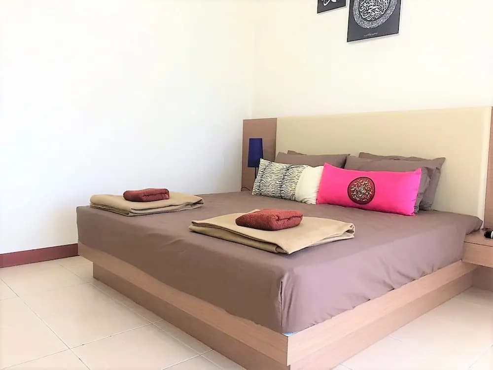 OYO 90476 Casa Azlinda Muslim Homestay I - photo 2