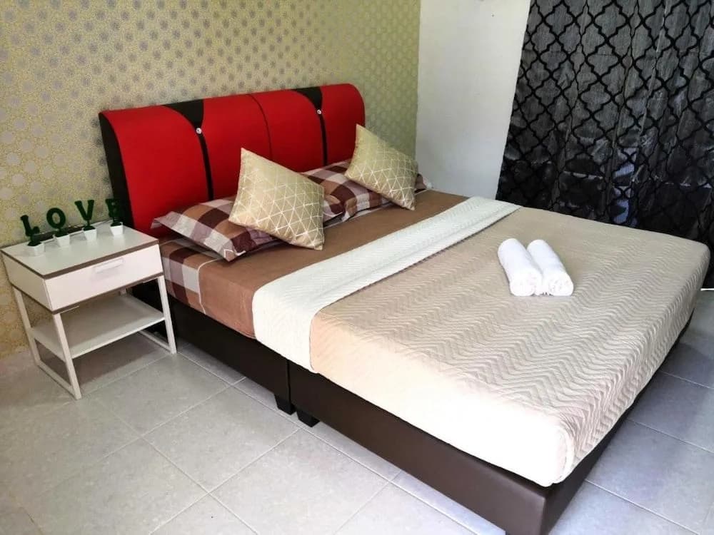 OYO Home 90389 Haji Hassan Guesthouse - photo 5