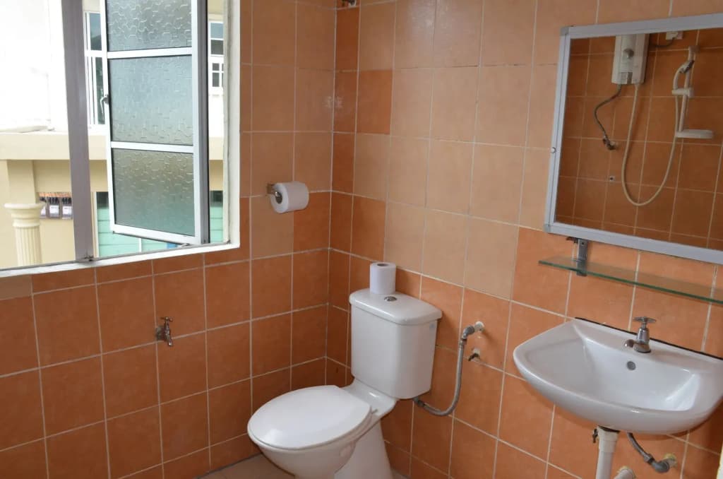 Fathers Guesthouse - photo 10