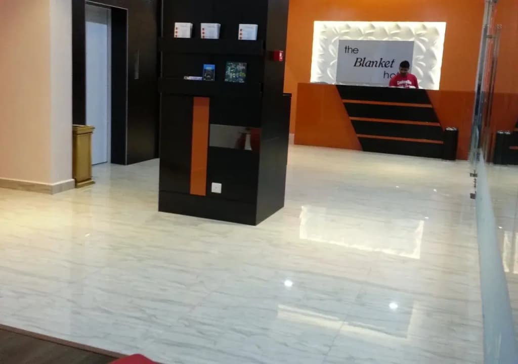 The Blanket Hotel - photo 13