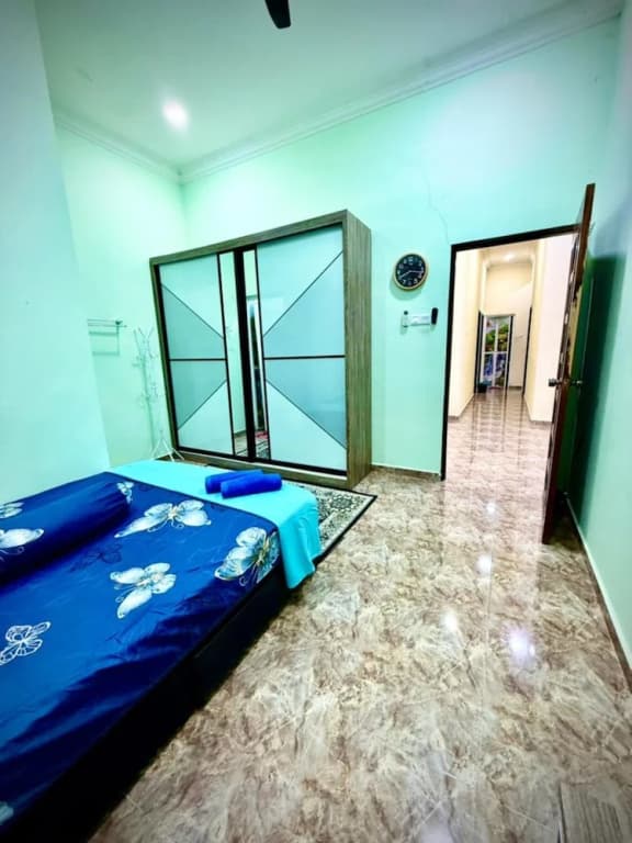 Homestay Selesa KPB Guest House - photo 2