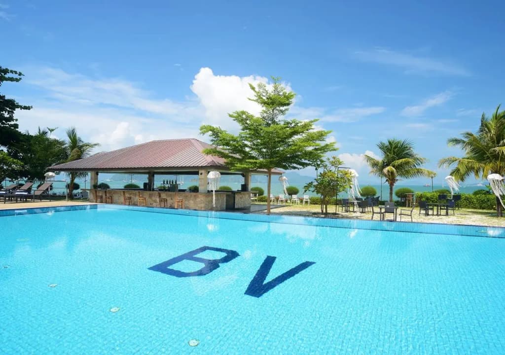 Bella Vista Waterfront Resort - photo 12