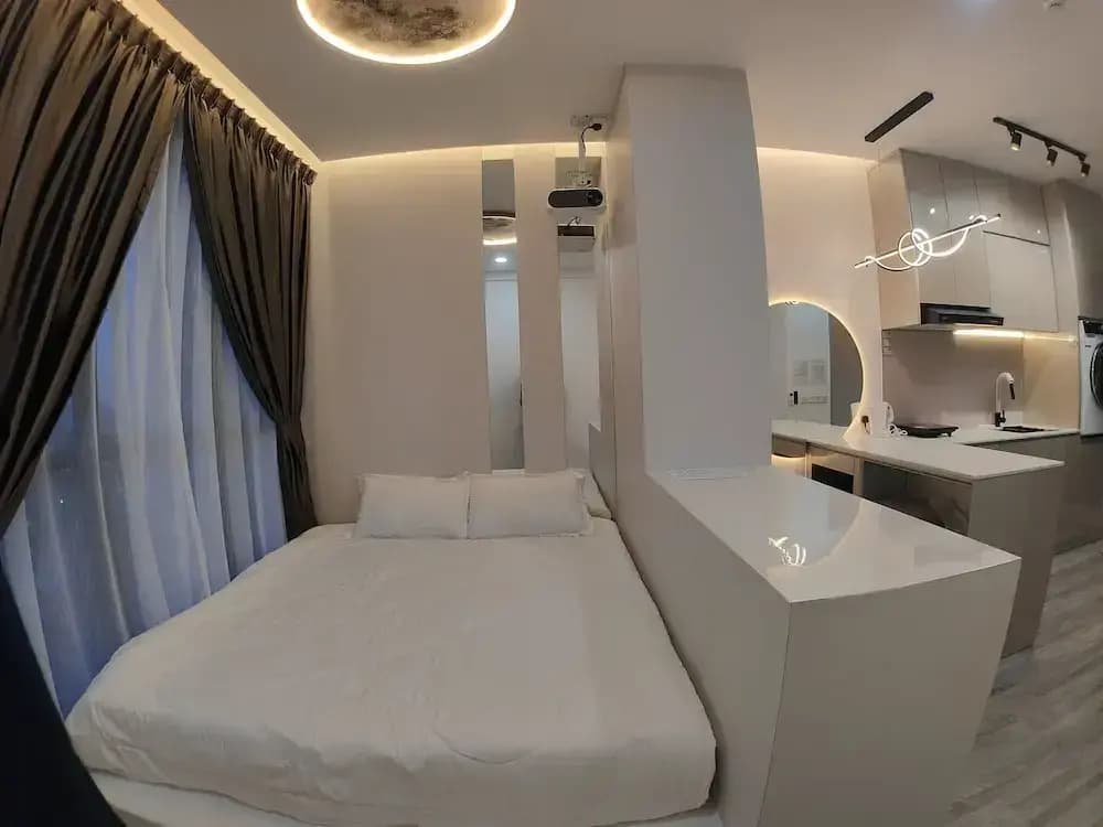 THR1 Cozy Studio with Netflix SKYTREES - photo 5