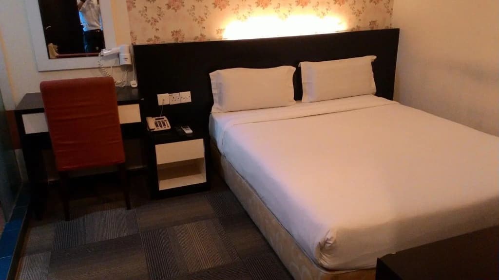 Prince Hotel - photo 4