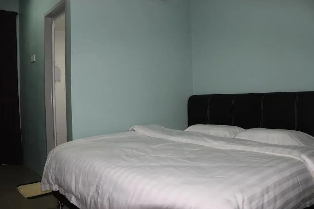 Inn Hotel - photo 9