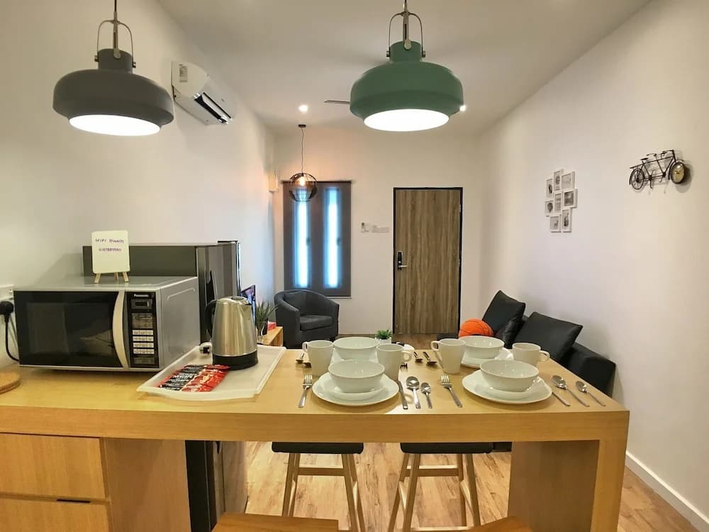 iBook4 Deluxe 2 Bedroom Gurney Suite by iBook Homestay - photo 17