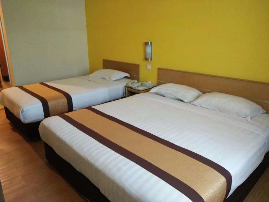 Tang Dynasty Lodge Tuaran - photo 14