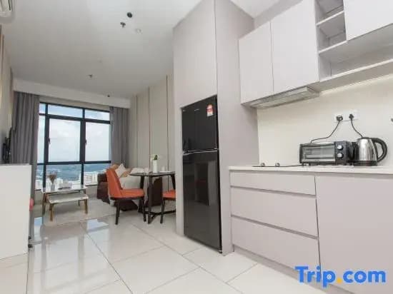 Hill 10 Residence at I City By My Trip & My Stay - photo 10