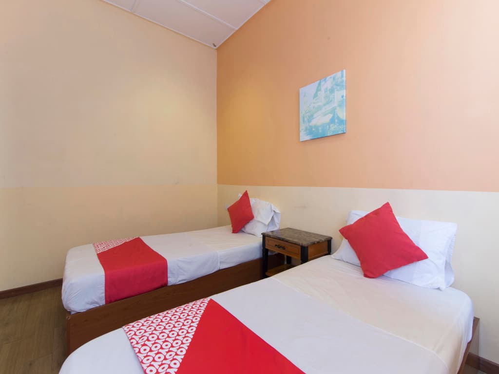 OYO 415 Straits Settlement Inn - photo 15