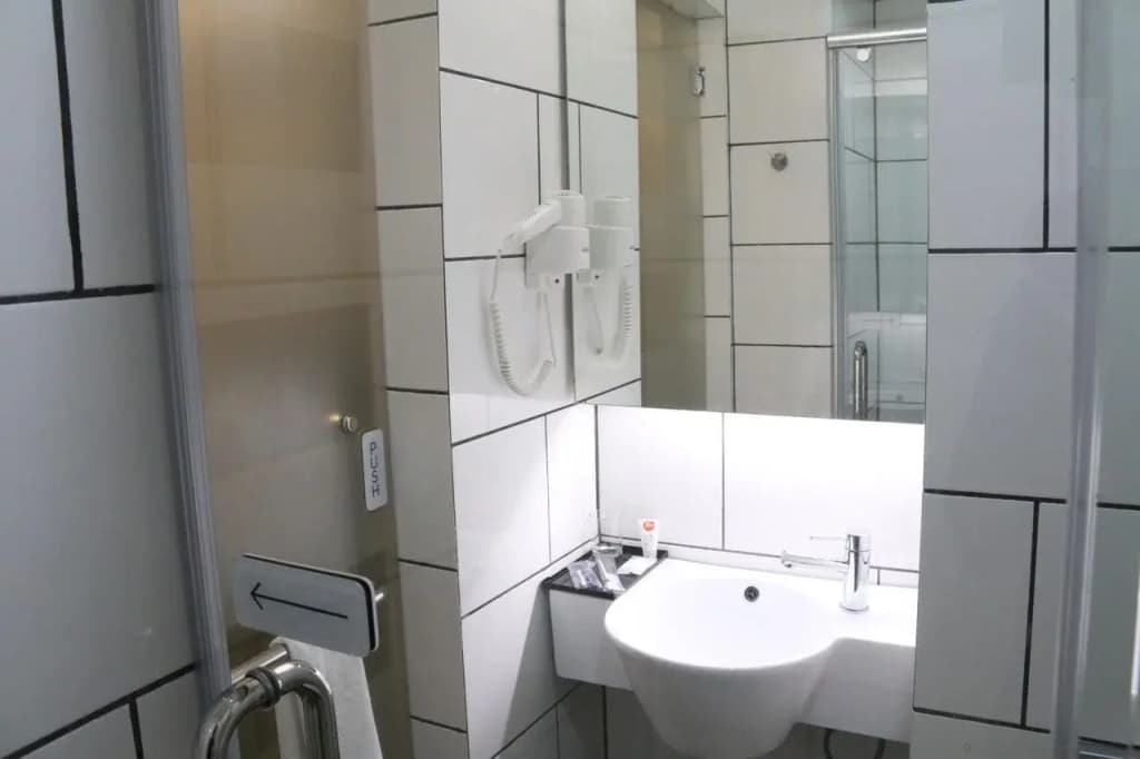 Lazdana Hotel Kuala Lumpur - photo 12