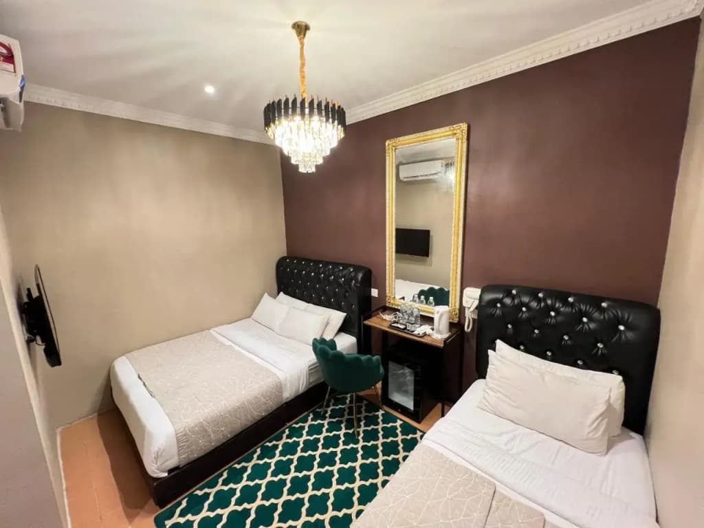 Ghazrins Garuda Hotel - photo 29