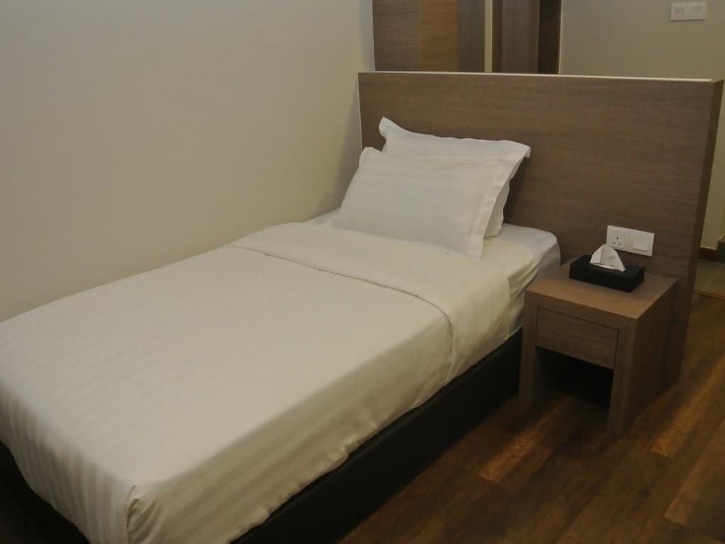 Riverside Boutique Guesthouse - photo 2