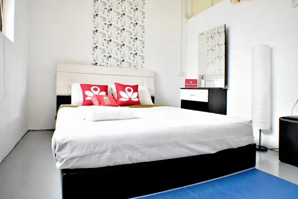 ZEN Rooms Carnarvon Street - photo 2