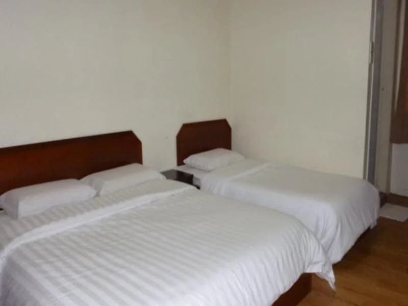Hotel Merry - photo 2