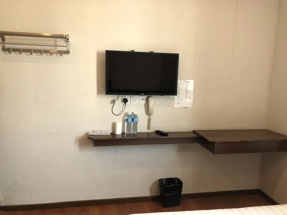 OYO 90668 Joy Inn - photo 11