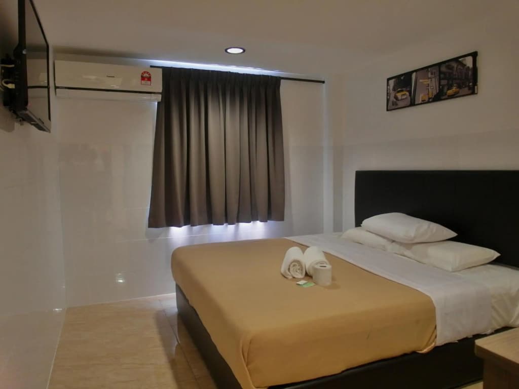Comfort Two Hotel - photo 5