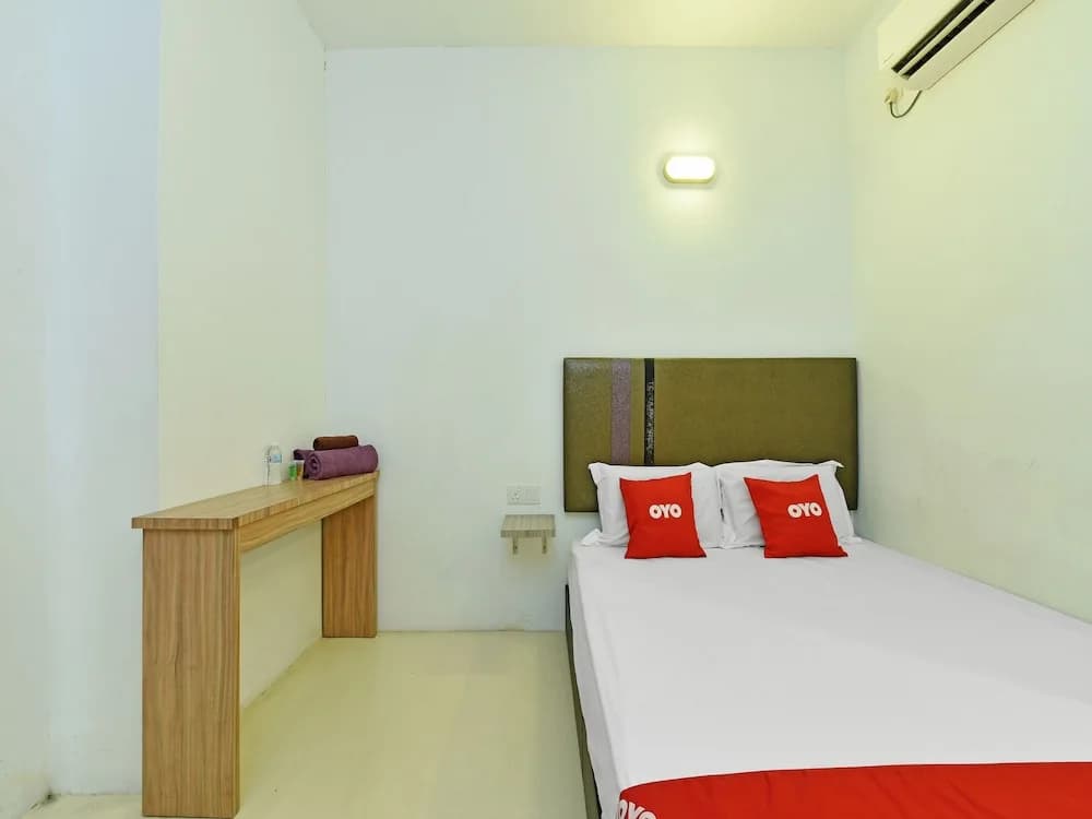 Super OYO Capital O 90556 Hotel Cherita Rooms - photo 5