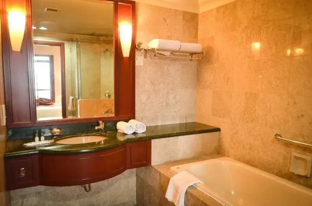 1Imbi Suites Times Square - photo 10